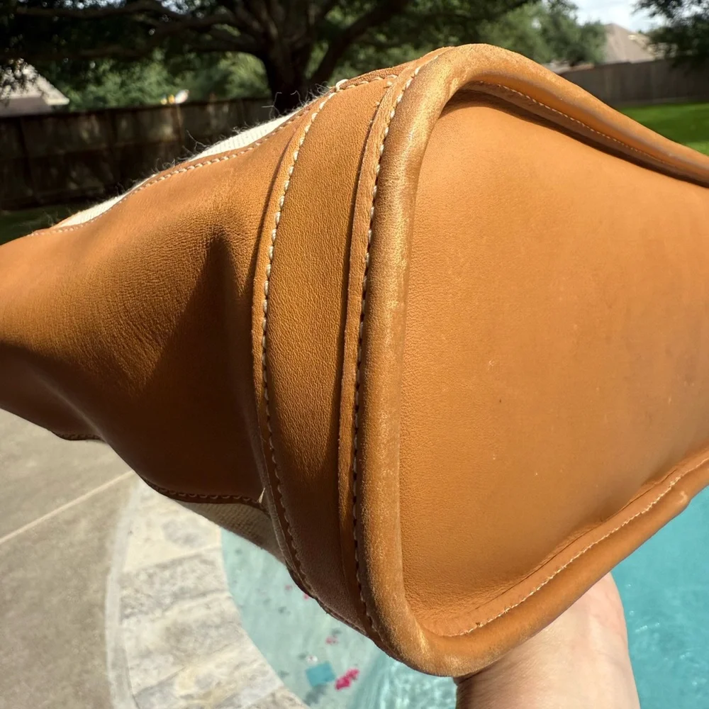 Coach Bleeker 6121 Tan and Brown Leather and Linen Tote EUC Made in the USA 🇺🇸🇺🇸 - Picture 8 of 17